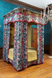 Mary-of-Modena's-bed