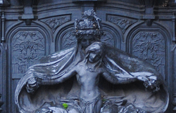 Queen-Alexandra-Memorial-small